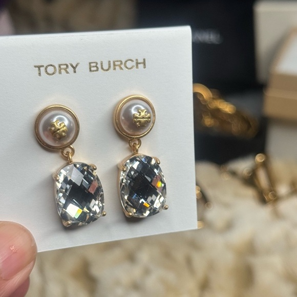 Tory Burch Gold and pearl Drop Earrings - Picture 2 of 6